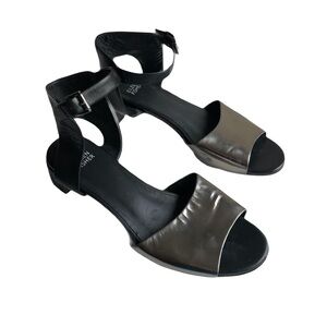 Eileen Fisher Catch Ankle Strap Sandals Size 10 Black Mirrored Leather Wedding
